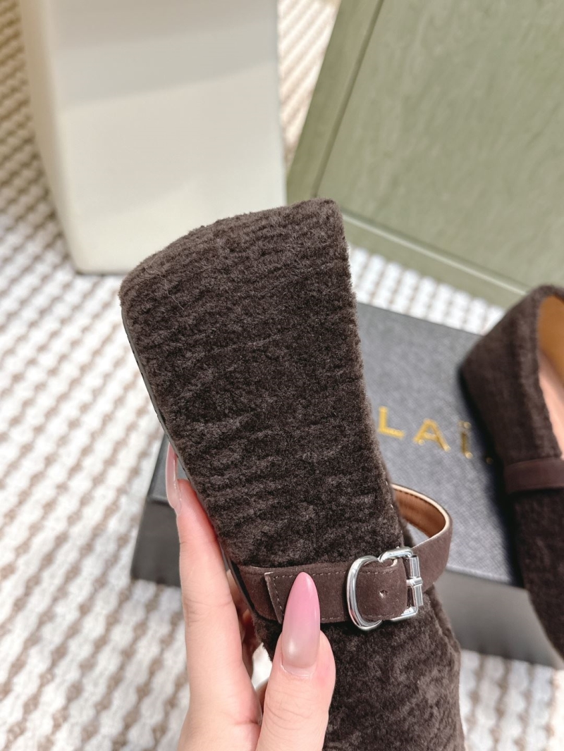 Alaia Flat Shoes